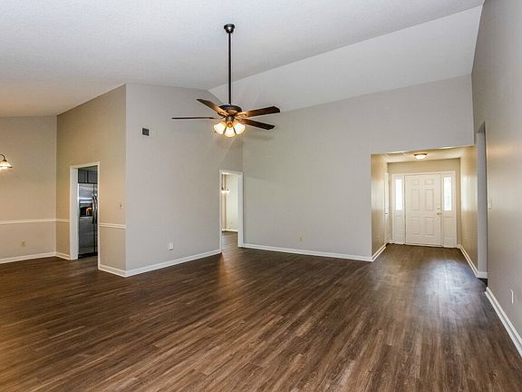 5th image of 10109 Fairlea Dr