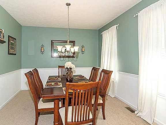 2nd image of 18002 Kinder Oak Dr