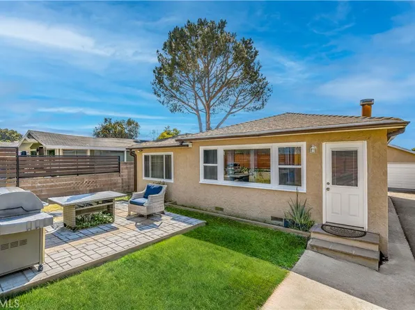 10939 Scoville Ave, Sunland, CA 91040