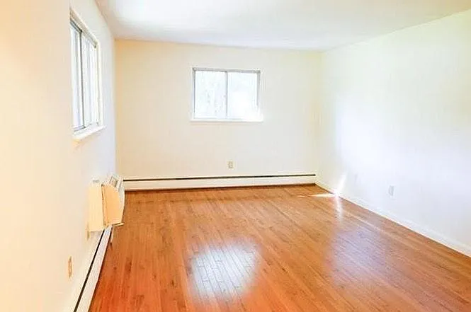 1st bedroom