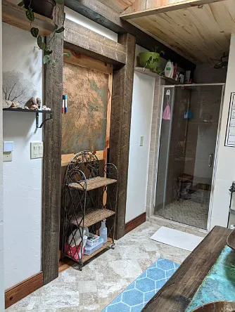 Upstairs shared bathroom