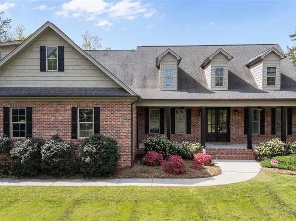 432 Vine Dr, Lexington, NC 27292