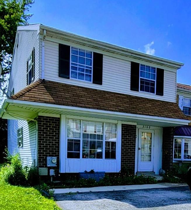 1st image of 3100 Emerald Pl