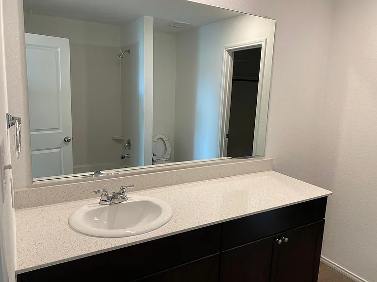 1609 River Crossing Dr — Photo 14