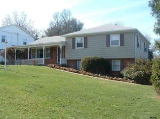 4299 Webster Dr, York, PA 17402