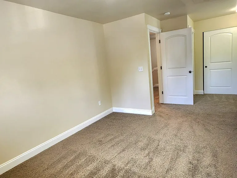 913 225th Pl SE — Photo 10