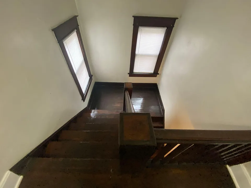 45 Gilbert Ave #1/2-B