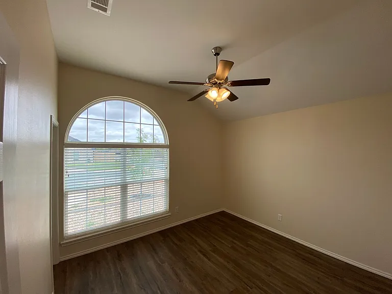 5002 Scarlett Oak Ln — Photo 16
