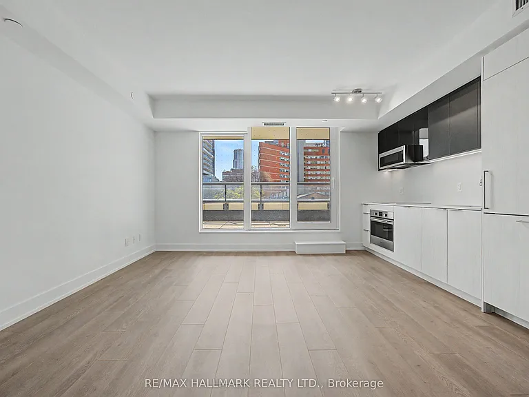 308 Jarvis St #405 — Photo 5