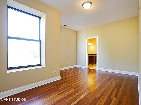 5th image of 3740 W Wrightwood Ave #9