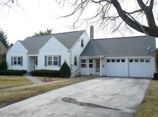9 Gordon Ave, Dallas, PA 18612