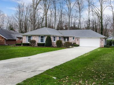 4291 Quaker Hill Dr, Fort Gratiot, MI, 48059