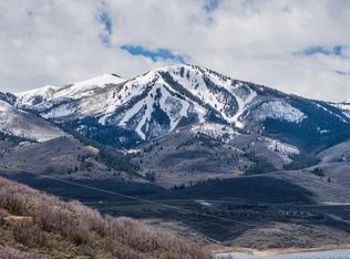 904 Longview Dr, Hideout, UT 84036