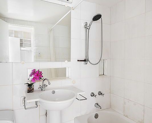 5th image of 1036 Park Ave APT 7B