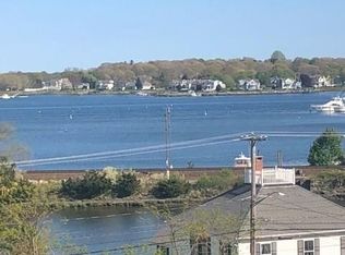 27 W Mystic Ave, Groton, CT 06355