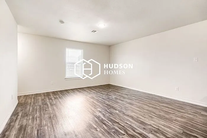 806 Walnut Ave — Photo 4