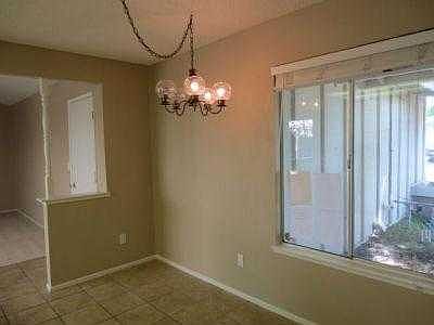 3rd image of 4312 Rosefield Way