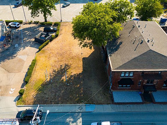 5th image of 911 N Haskell Ave