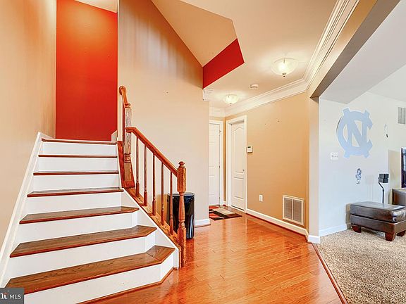 5th image of 3304 Saint Marys View Rd