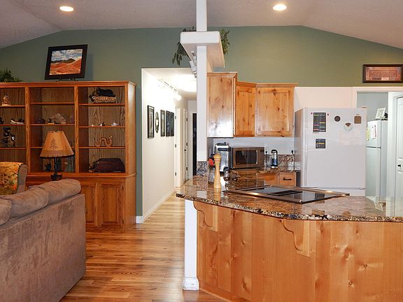 3rd image of 251 Mill Creek Dr