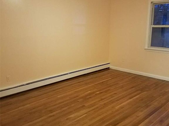 5th image of 8426 Daniels St