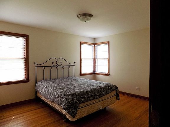 3rd image of 22447 Millard Ave