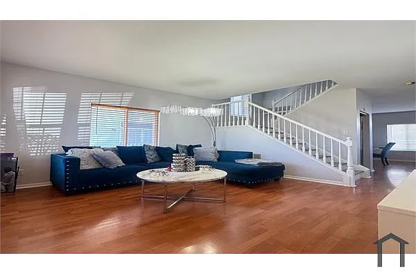 Building Photo - 755 Bayles Dr