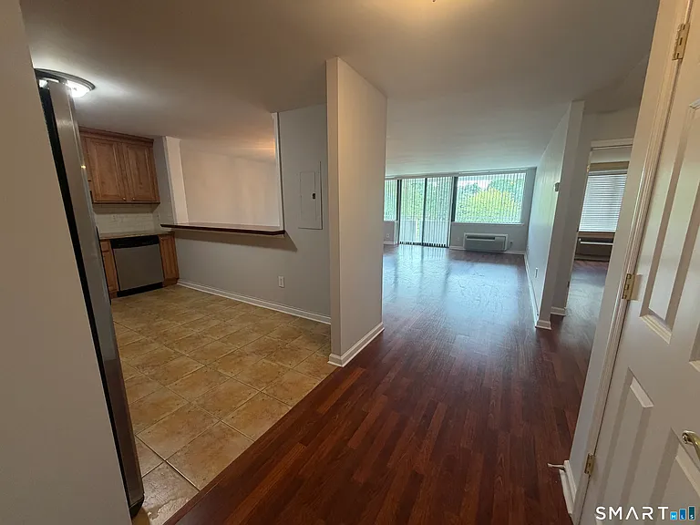 1460 Elm St #330 — Photo 4
