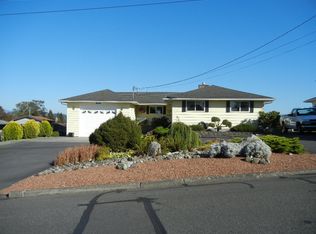 12027 Hilynn Dr, Burlington, WA 98233