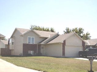 2410 Mainsgate Dr, Augusta, KS 67010