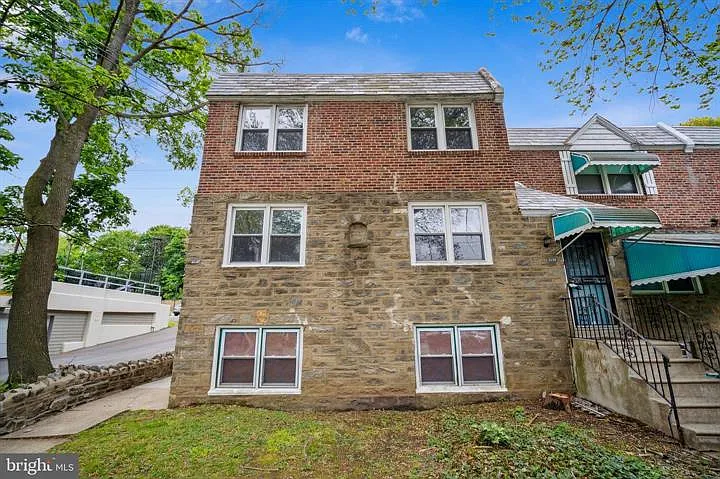 2137 Bryn Mawr Ave #3F — Photo 1