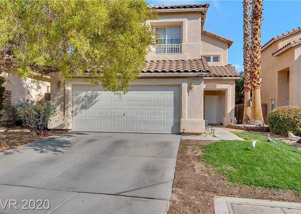 1st image of 3742 Crest Horn Dr