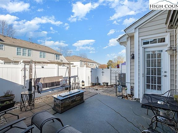 2nd image of 205 Park View Drive #205