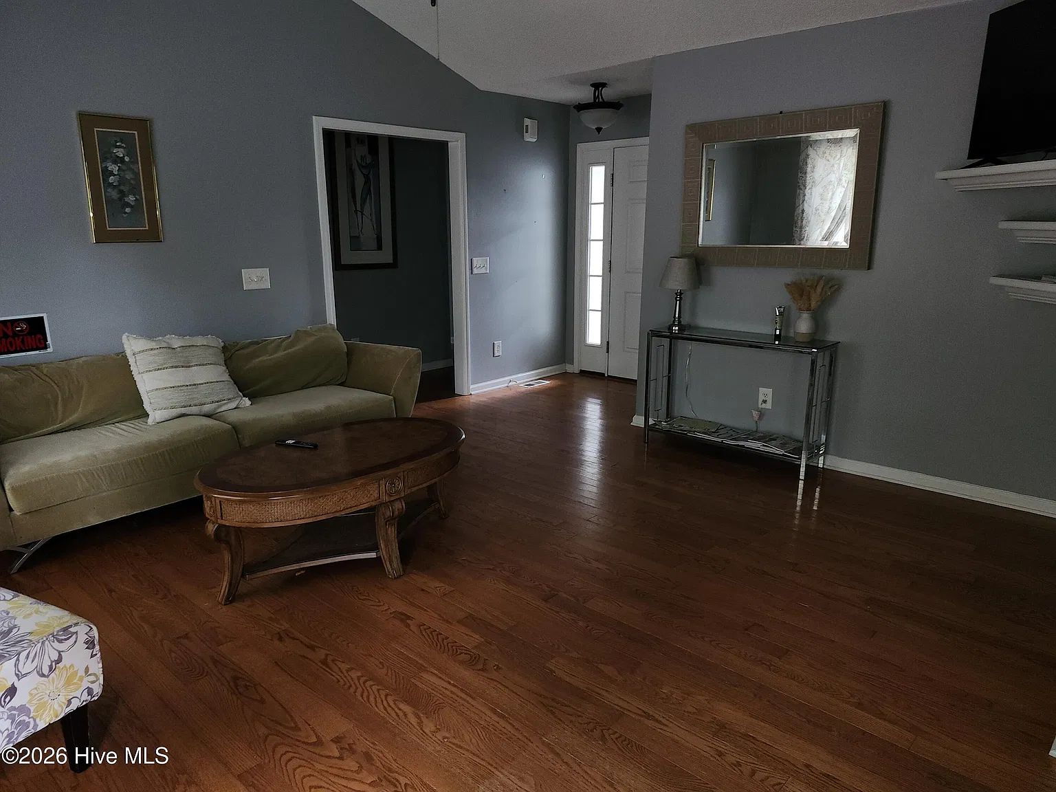 3 bed, 2.0 bath, 1518 sqft, $2,000 — Photo 4