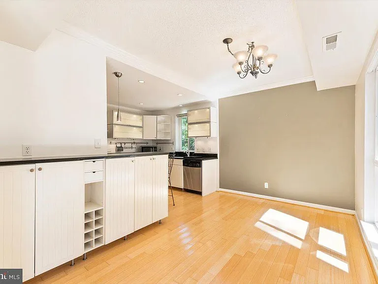 11814 Breton Ct #1A — Photo 5