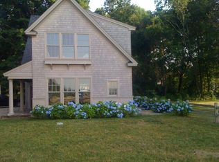 31 Calvert Pl, Jamestown, RI 02835