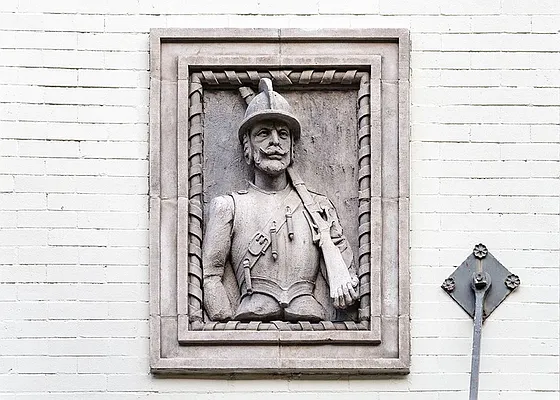 Sold by Corcoran | media 23