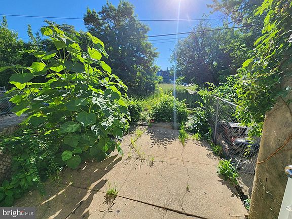 3rd image of 1717 N Pulaski St