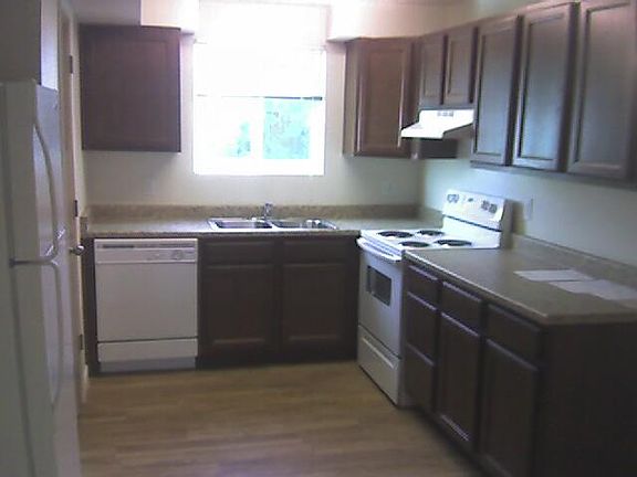 5th image of 2850 S Blair St