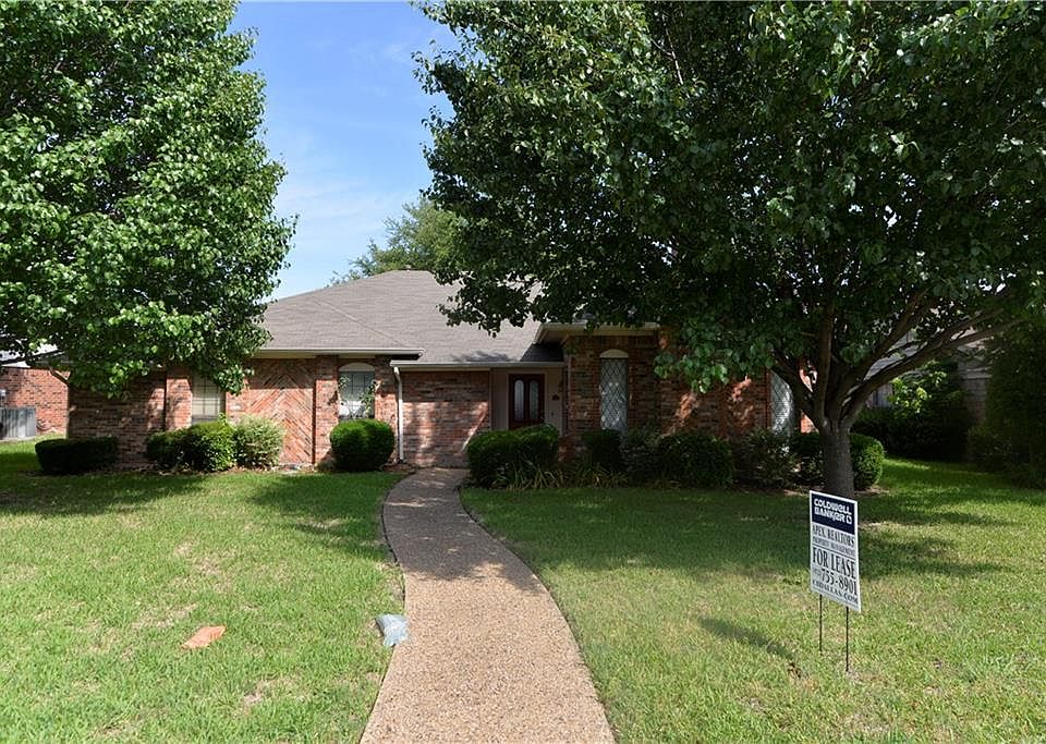 2nd image of 1505 Oxford Pl