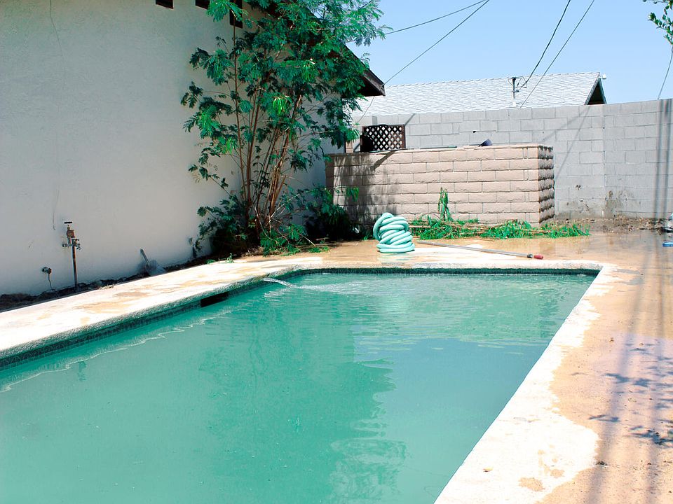 2nd image of 54180 Avenida Juarez