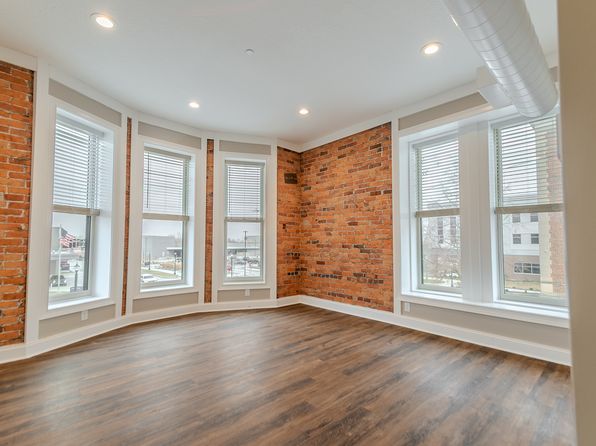 801 W Berry St Unit C