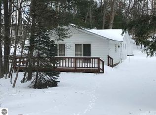 6289 S Lake St, Glen Arbor, MI 49636