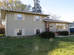 319 14th Ave NE, Jamestown, ND 58401