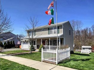 113 Perry Merrill Dr, West Haven, CT 06516
