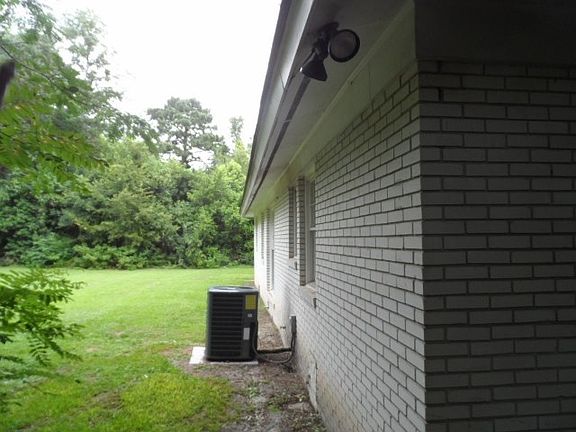 4th image of 2406 Orlando Dr