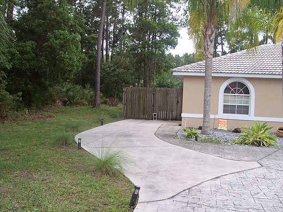 4th image of 15 Packard Ln