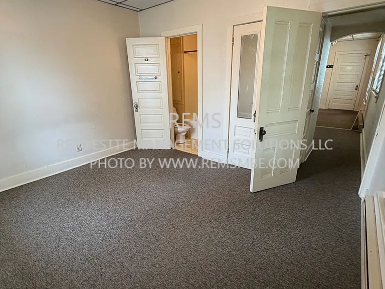 125 7th Ave — Photo 2