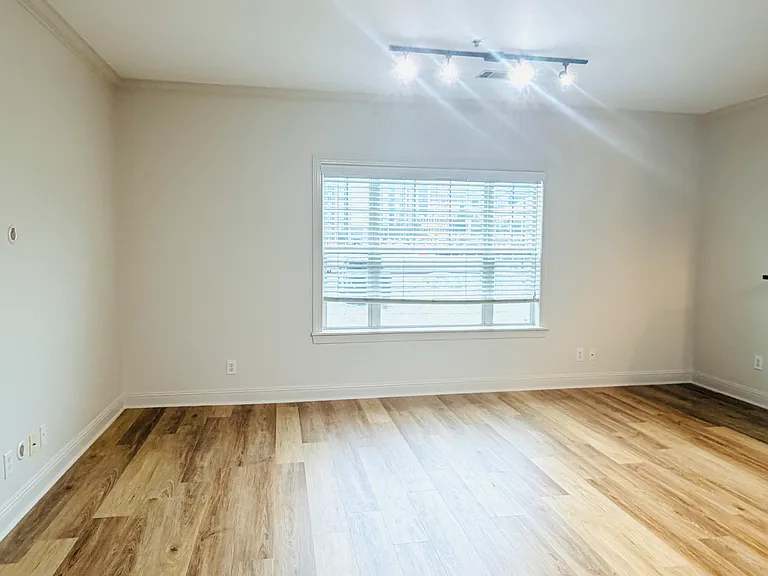 303 Criddle St #212 — Photo 12