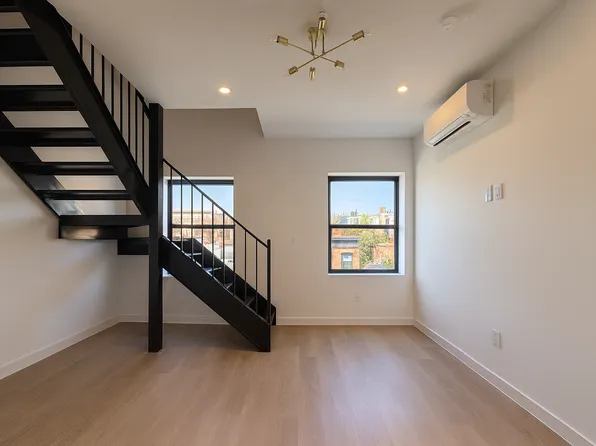 250 Union Avenue image 2 of 6